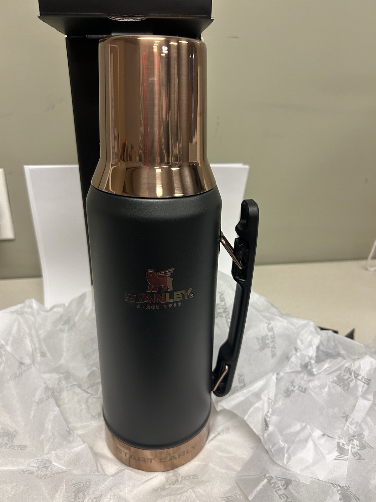 THE NEW Messi x Stanley  1.3Qt High Precision Flow Mate System