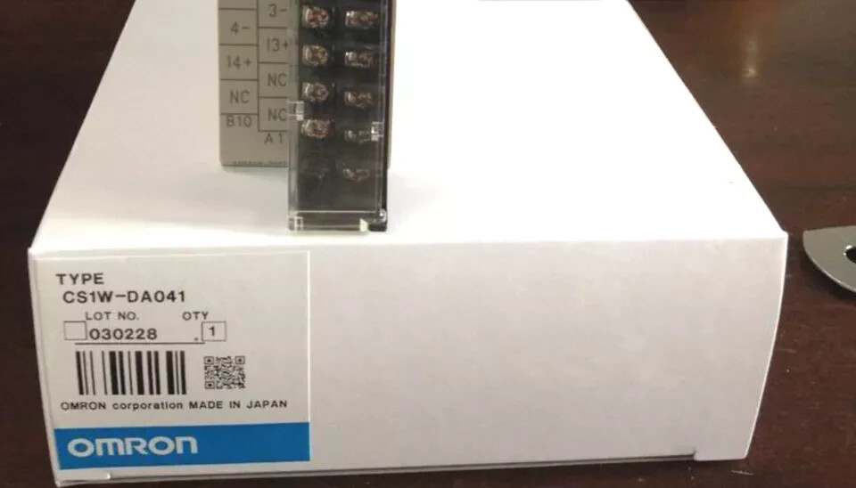 1 year warranty Brand New In Box Omron PLC Input Module CS1W-DA041 CS1WDA041
