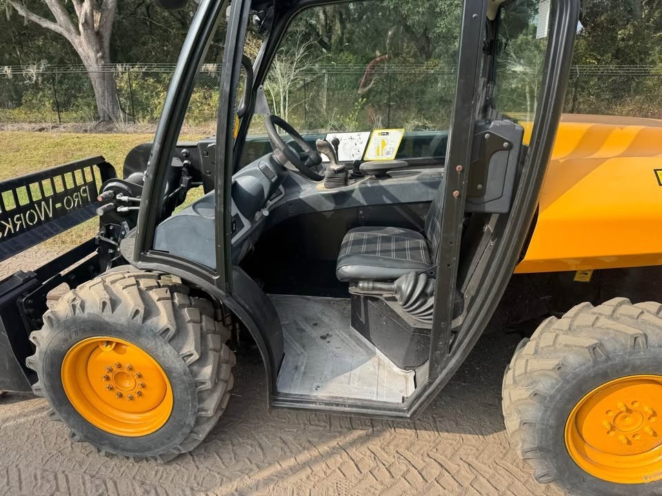 JCB 515-40 MINI TELEHANDLER