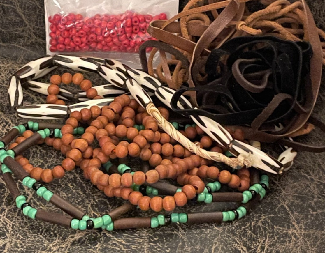 TREASURE BOX OF CRAFTS-FOR NATIVE AMERICAN-MOUNTAIN MAN-MUST READ-SEE ALL PHOTOS