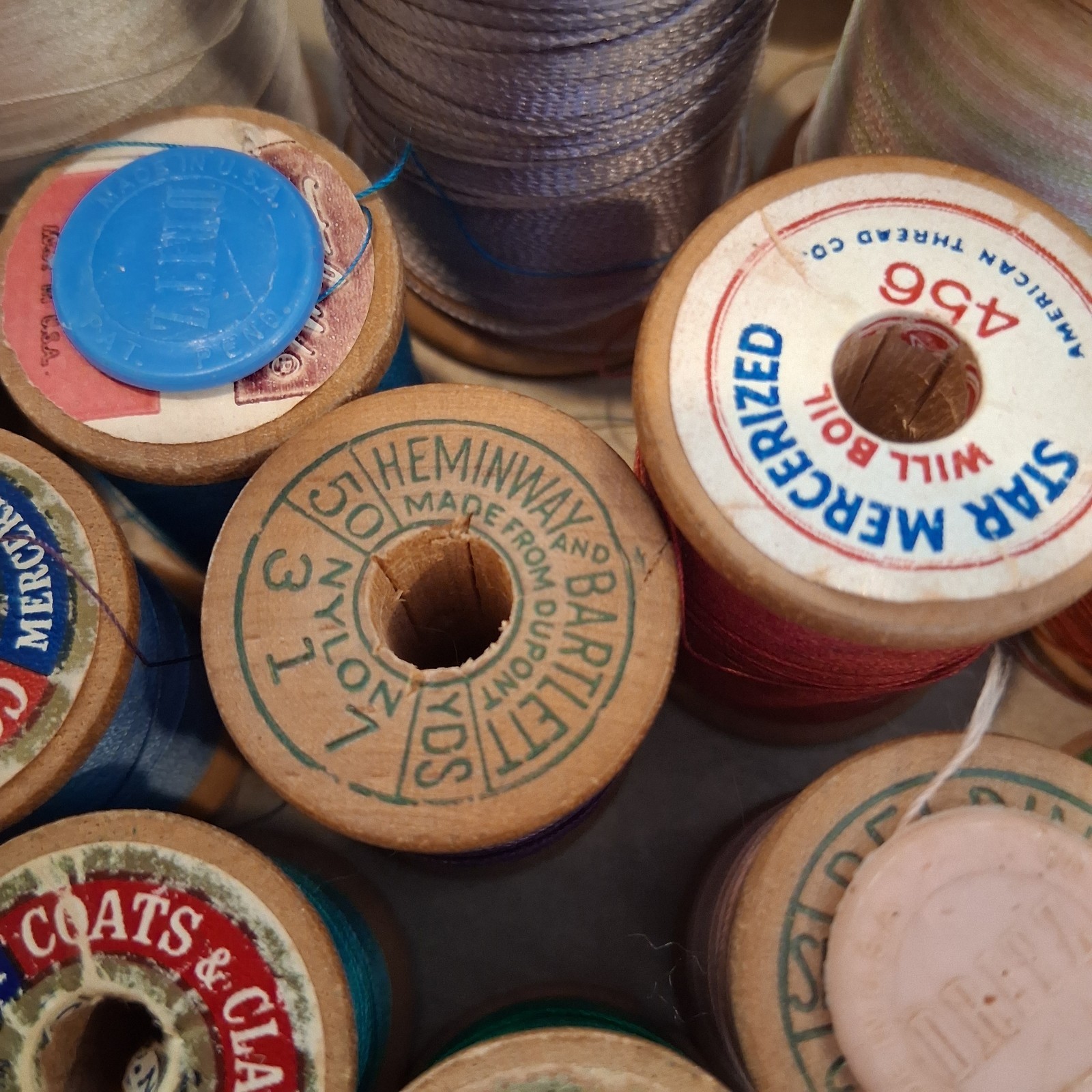 Wood Thread Spools & Dritz Spool Caps Lot Vintage Sears Talon Coats & Clark