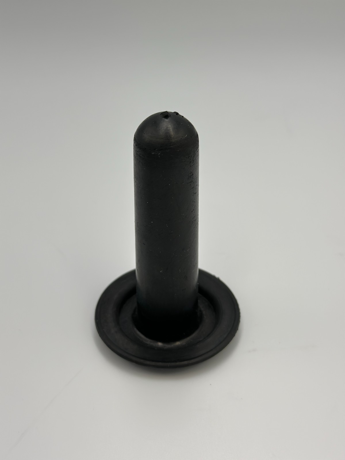 OEM Volvo 23381562 DEF for D13, Mack MP8