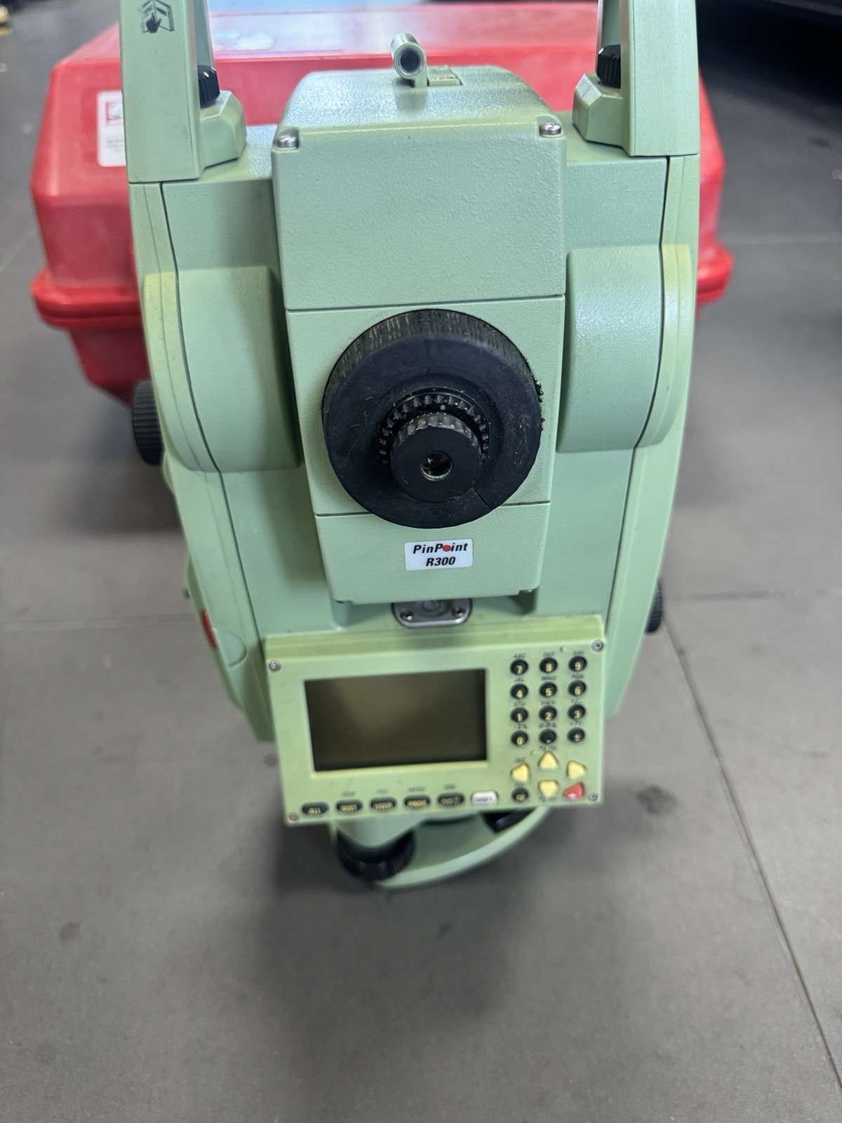 Leica TCRA702 ULTRA 2" R300 Reflectorless Motorized Auto Target Total Station