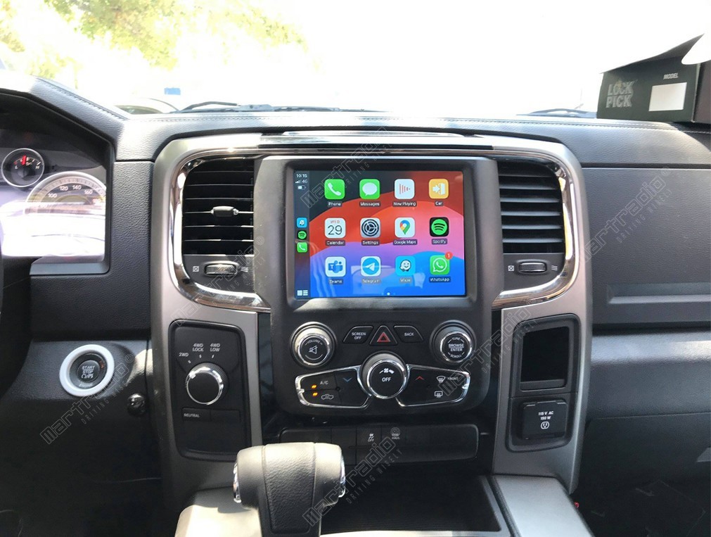 8.4" For 2013-2018 Dodge Ram 1500 2500 3500 Android 15 CarPlay Stereo Radio GPS