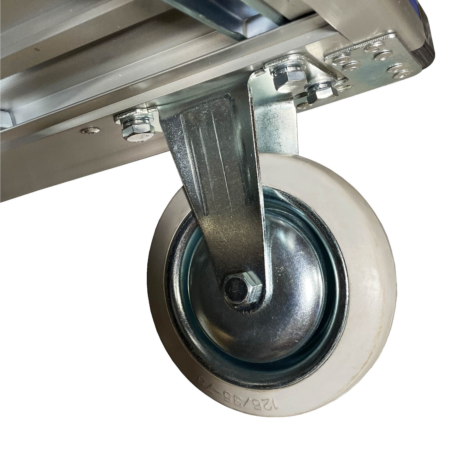 Folding Platform Truck, Aluminum, 660 lb. Cap, 48" x 24" x 8-3/8"