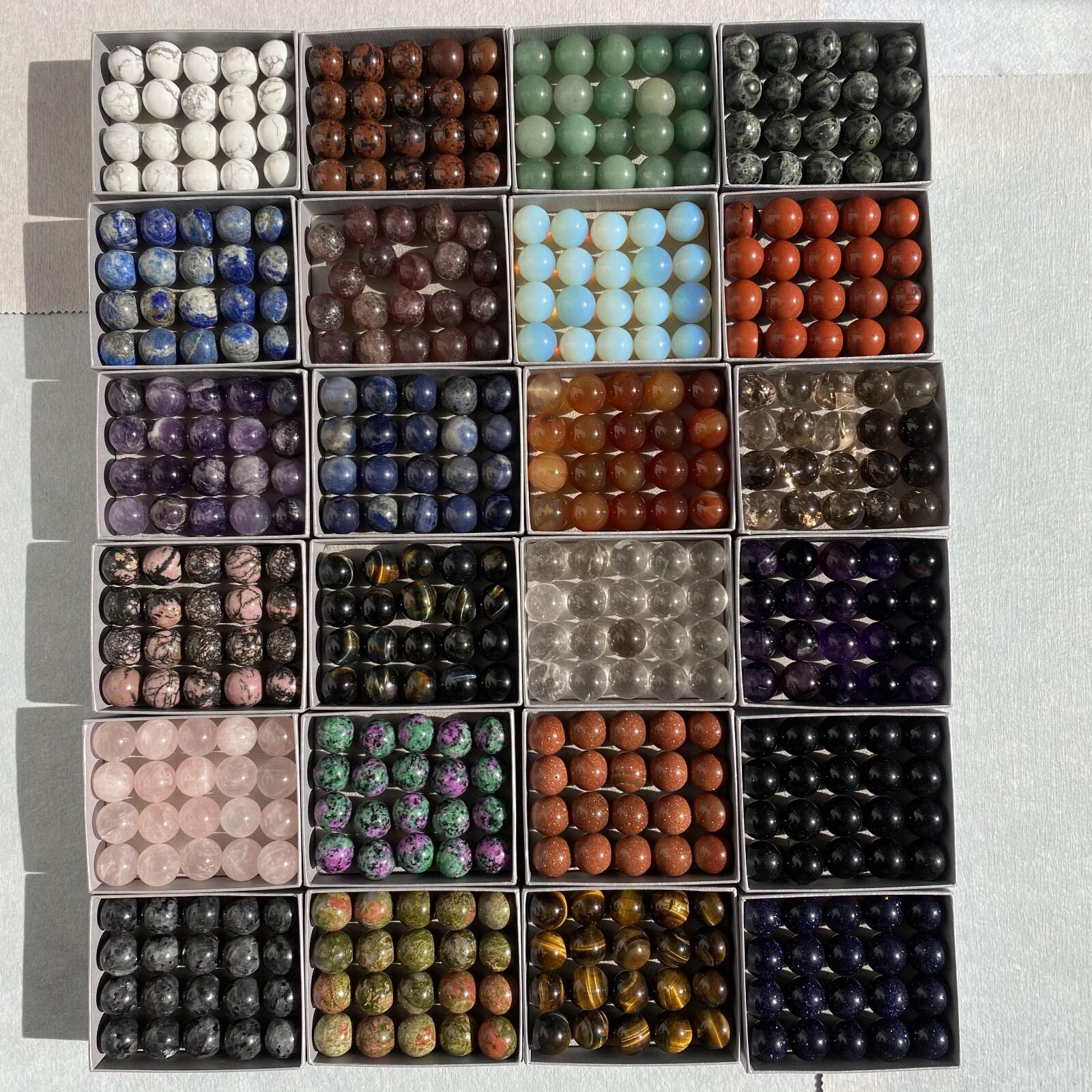 20pcs Wholesale Natural Mixed Ball Quartz Crystal 15mm+ Sphere Reiki +box