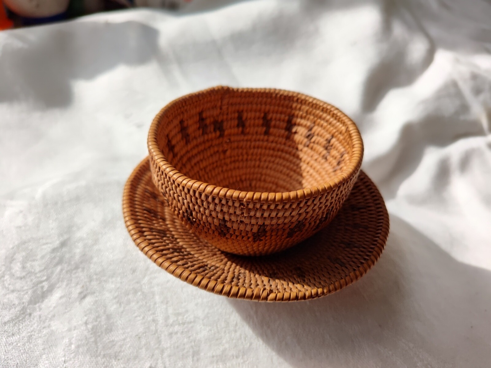 Unusual Havasupai Basket Cup with Tray/Saucer - cute, un-damaged basket set