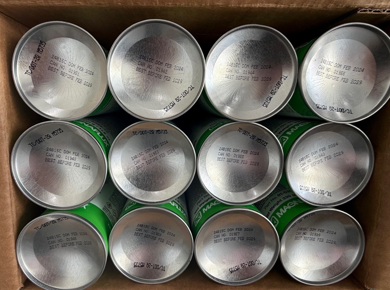 New box of 12 Magnaflux SKD-S2 Spotcheck aerosol 01-5352-78