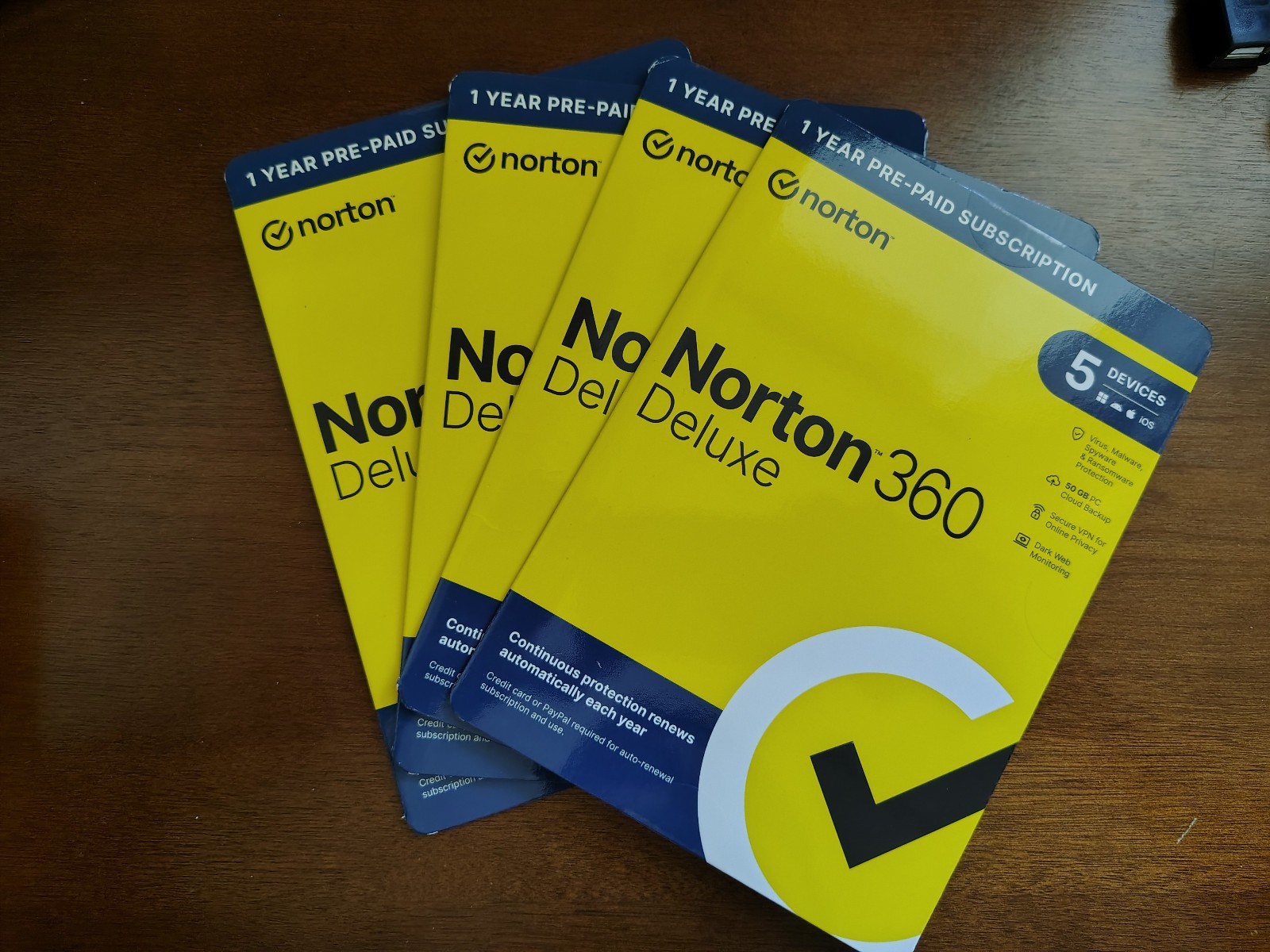 Norton 360 Deluxe for 5 Devices 1 Year Subscription 2025 Internet Security New !
