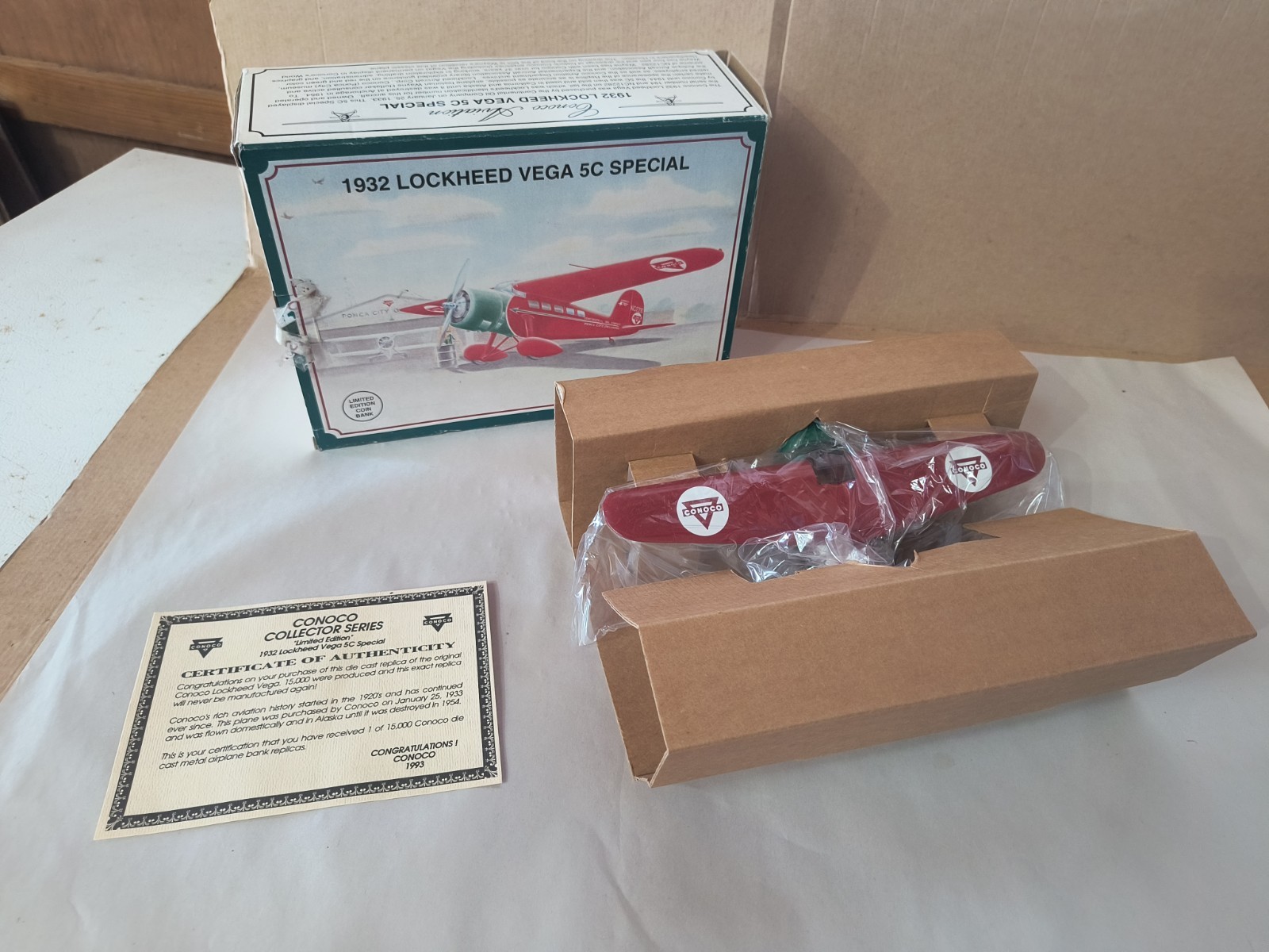 1932 Lockheed Vega 5C Special Conoco Diecast Plane Coin Bank Limited Edition '92