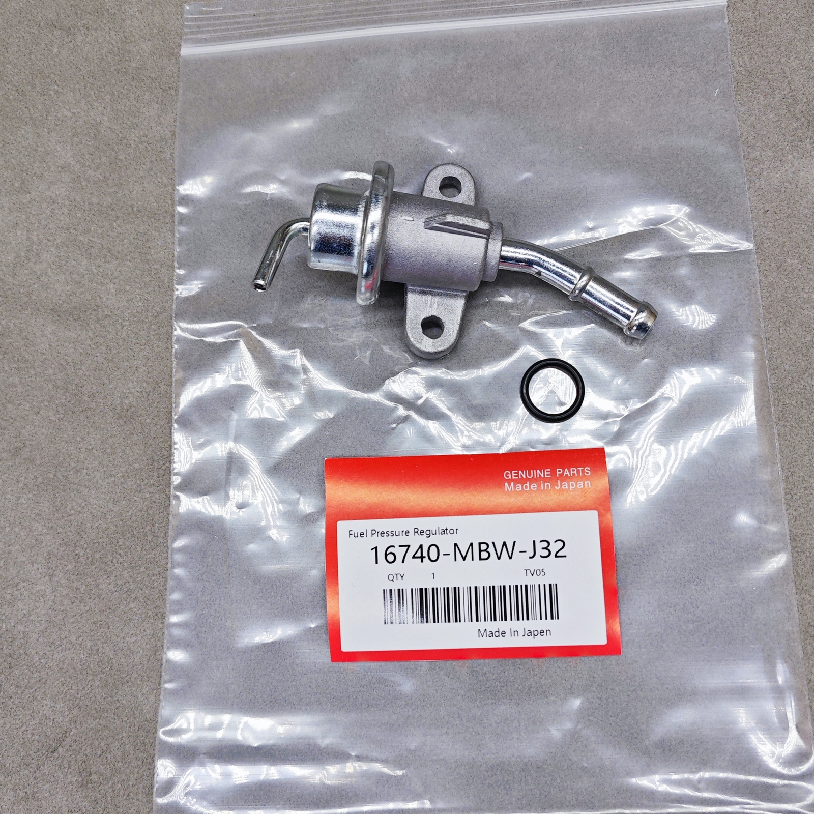 OEM Fuel Pressure Regulator 16740-MBW-J32 For Honda F4i CBR 600 2001-2006