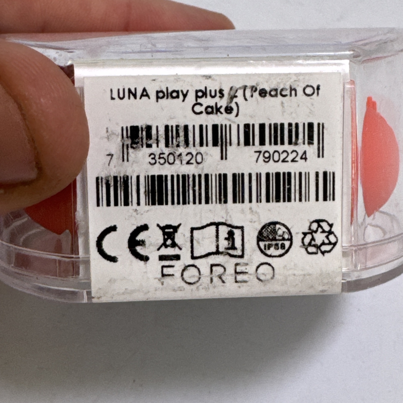 Foreo Sweden Luna Play Plus 2 Peach of Cake Facial Cleansing Massager New Sealed