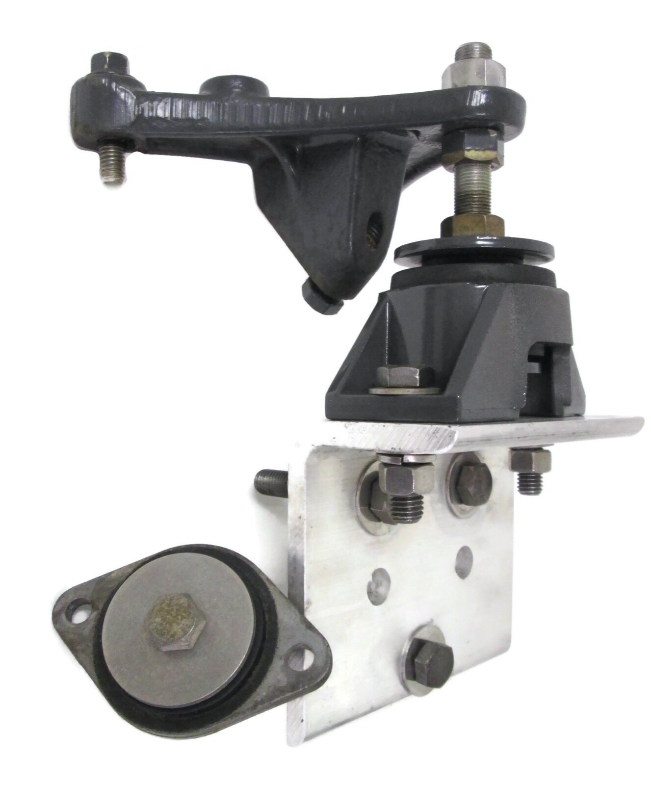 3853805 3853806 V8 OMC King Cobra Marine Engine 2 SETS Motor Mounts & Brackets