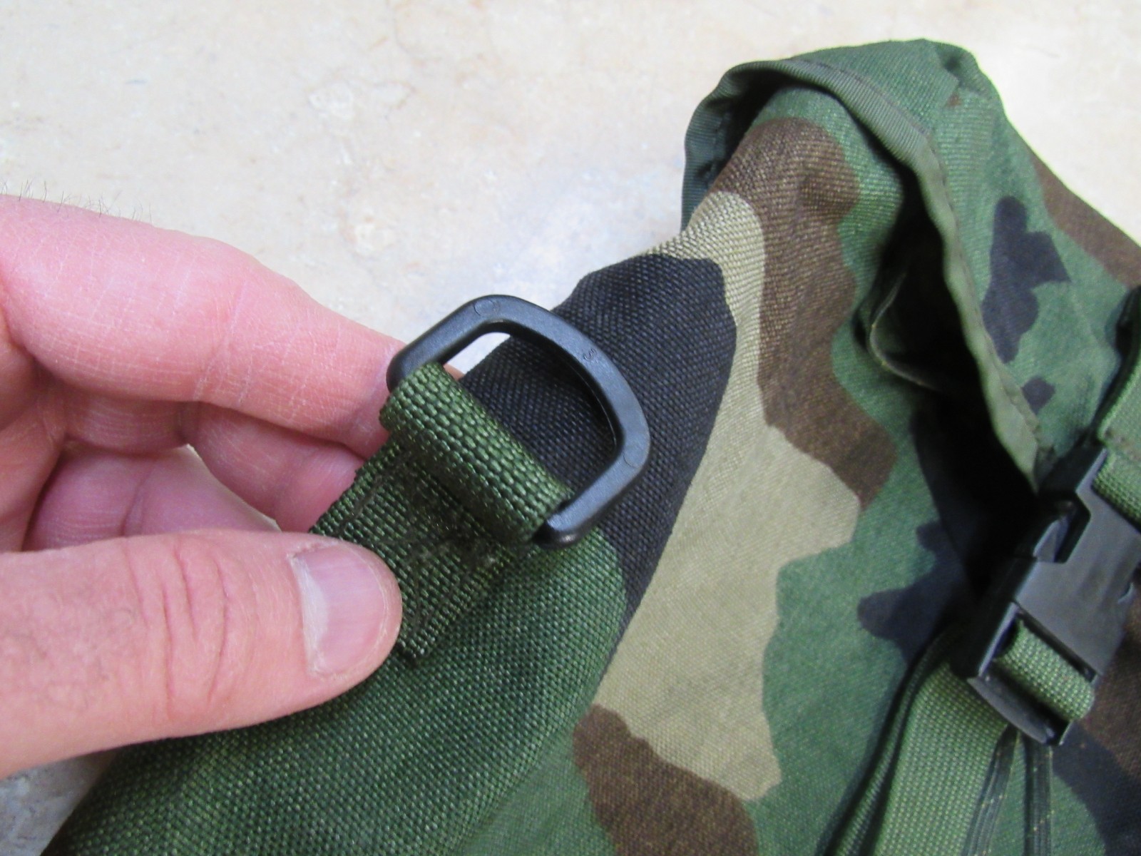 US Military Woodland Camo Sustainment Pouch Molle II