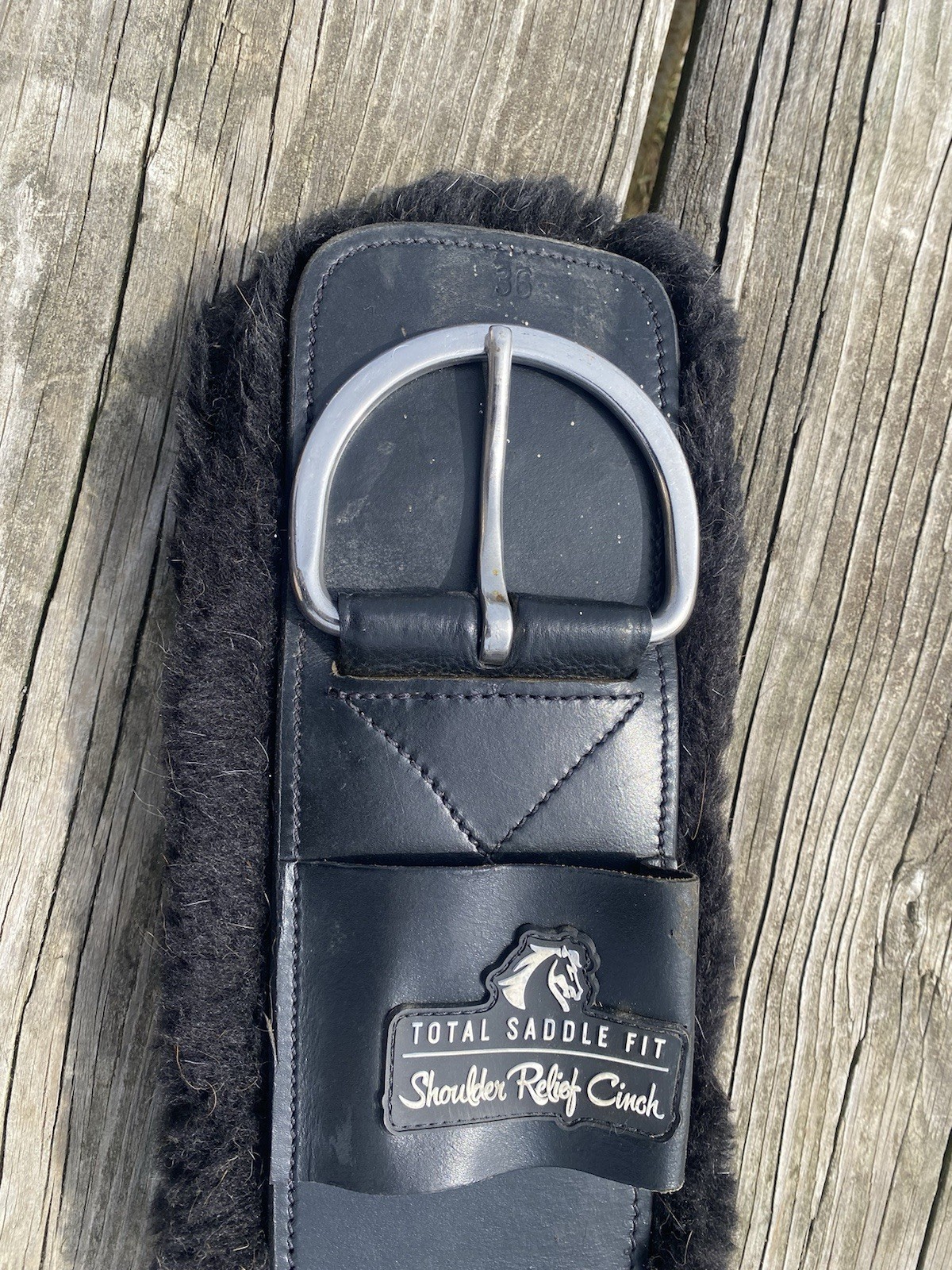 Used 36" black Total Saddle Fit shoulder relief Western cinch w/fleece