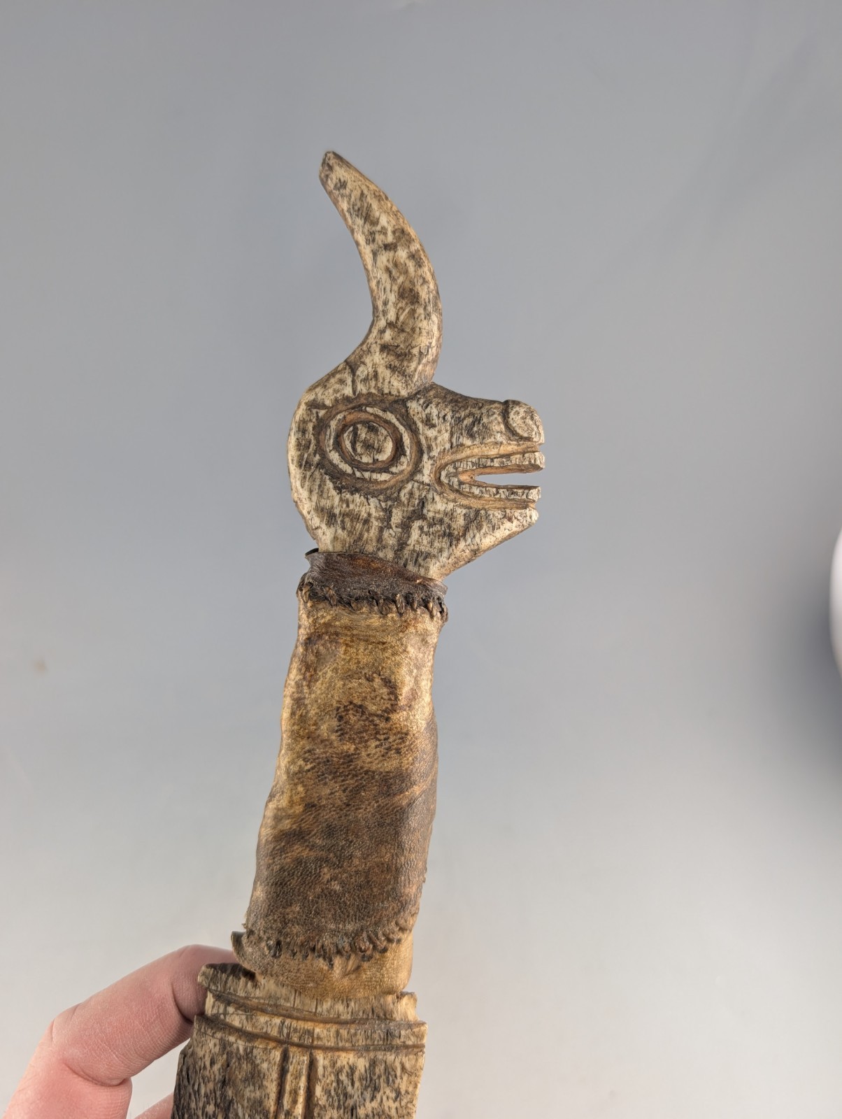 ANTIQUE NORTHWEST COAST CARVED EFFIGY DAGGER