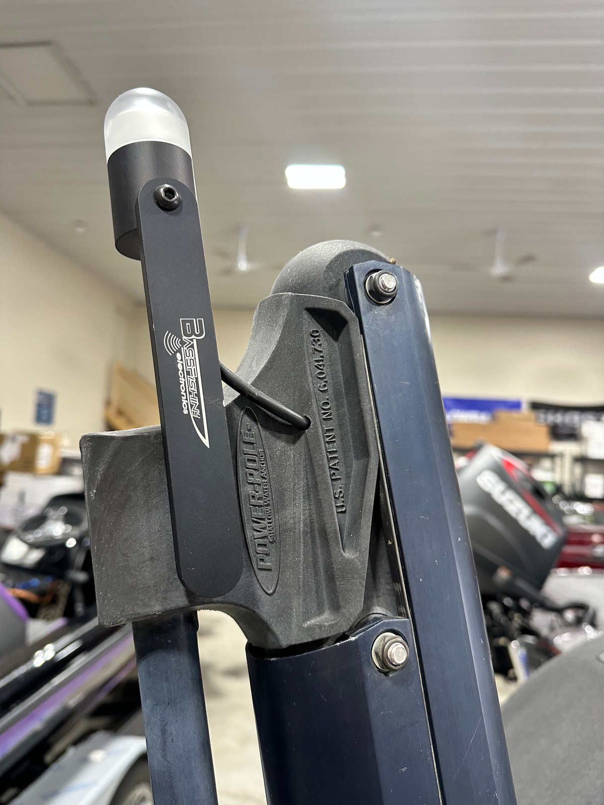 BFE LED Shallow Water Anchor Light for Power Pole and Minn Kota Raptor