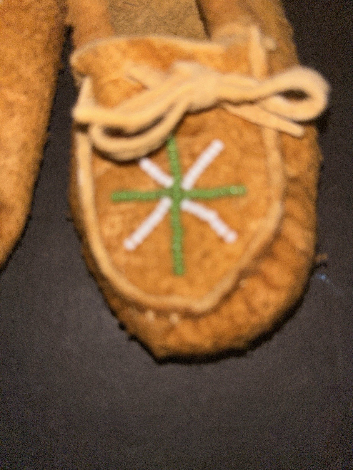 Baby Moccasins - Antique handmade - Native American - never worn - Look!