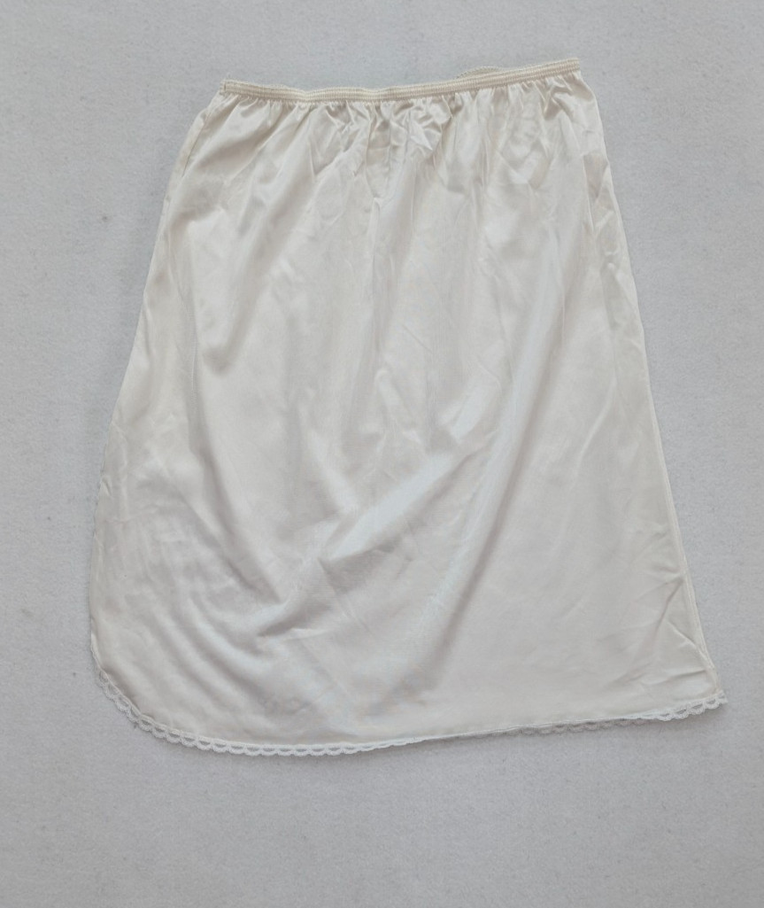 Vintage Women's Slip Skirt Ashley Taylor Size M White Half Lace Trim