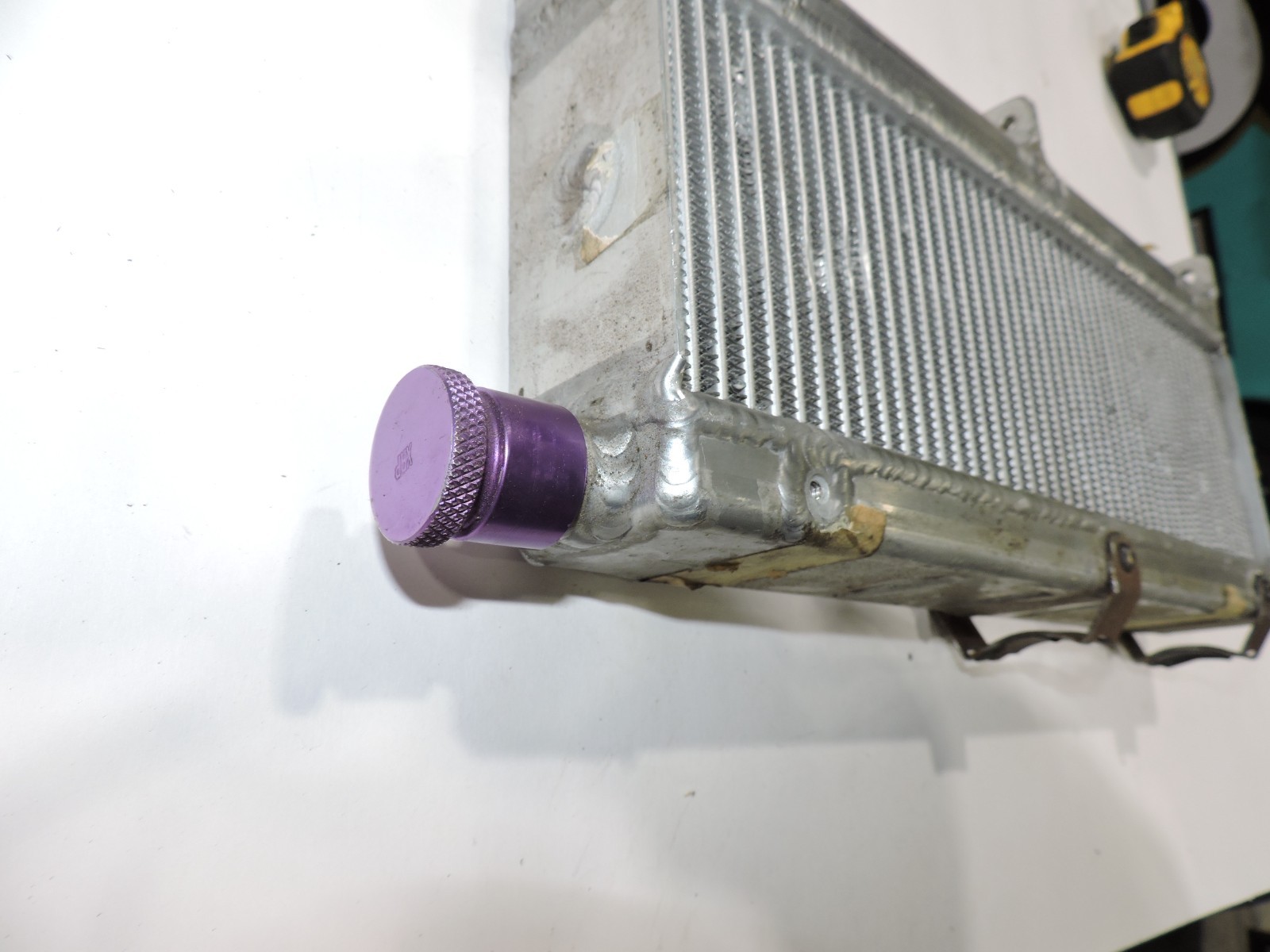 Aluminum oil cooler 14" x 6" x 2" Wiggins outlets brackets for mounting NASCAR