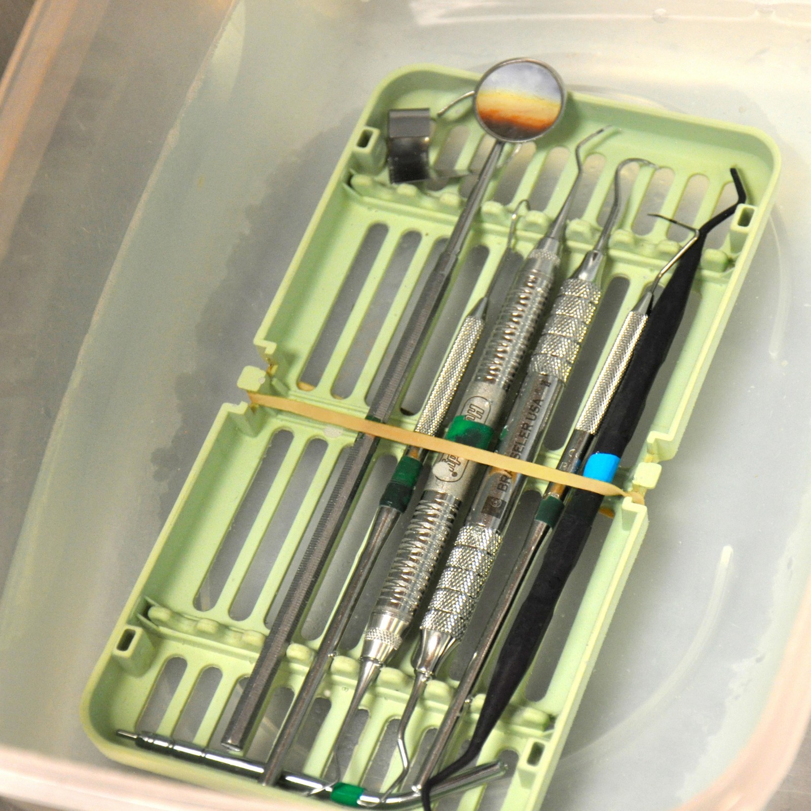 Upgrade Office Supply UPG25764 Rubber Bands Size 64 3-1/2 x 1/4 80 Ct 1/4 lb USA