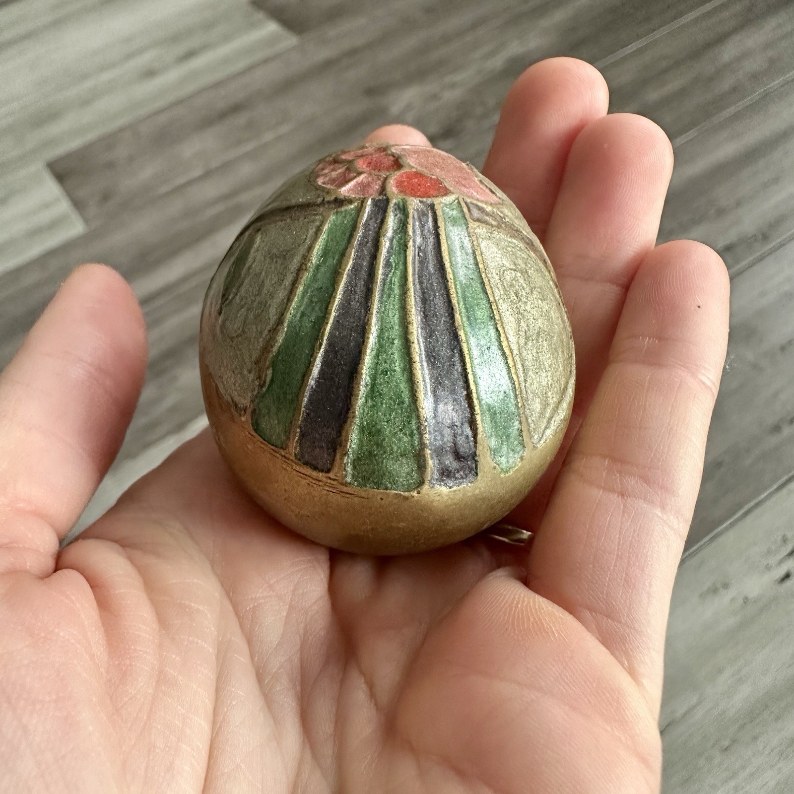 Vtg 2.5” Egg Painted Enameled Brass Bird On Branch Enamel Paperweight Trinket