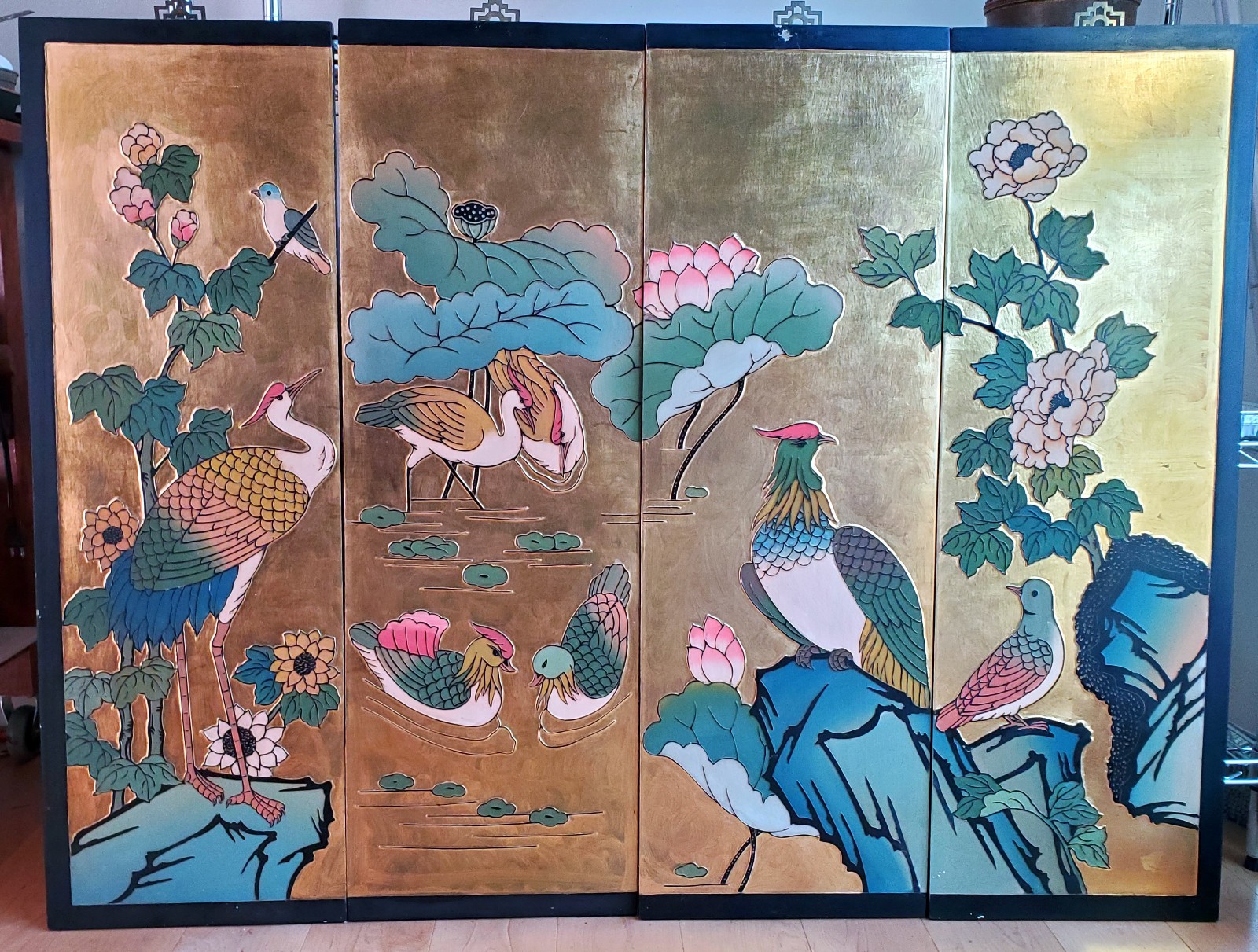 Gold Lacquered Chinese Screen 1960s Excellent Lotus Cranes Doves Flowers !