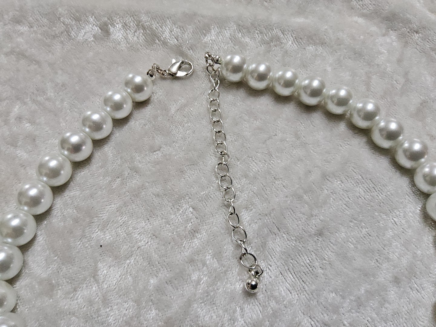 White Faux Pearl Glass Beaded Choker Necklace 16in