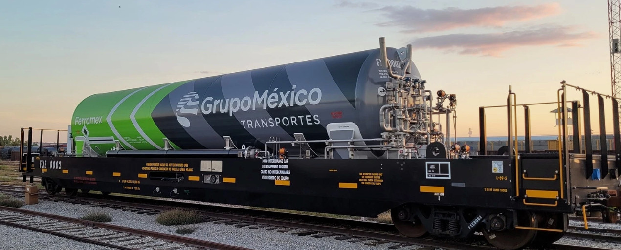 HO Scale Ferromex FXE LNG Tender