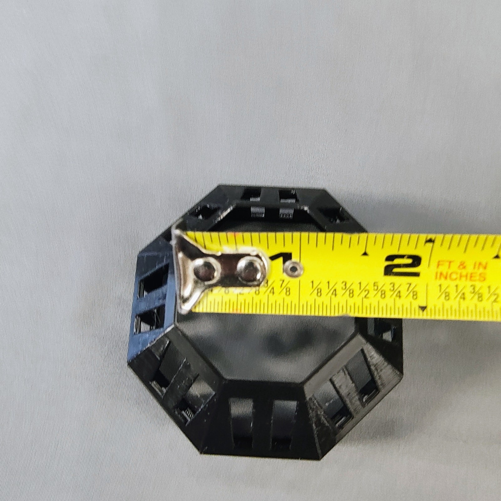 Aquarium Plant Holder with Stem Trellis for Live Plants | Over-The-Rim Planter