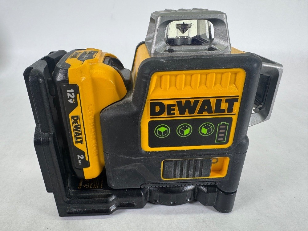 Dewalt DW089LG 20V MAX Laser Level Kit, Cross Line Laser, 3x360, Green