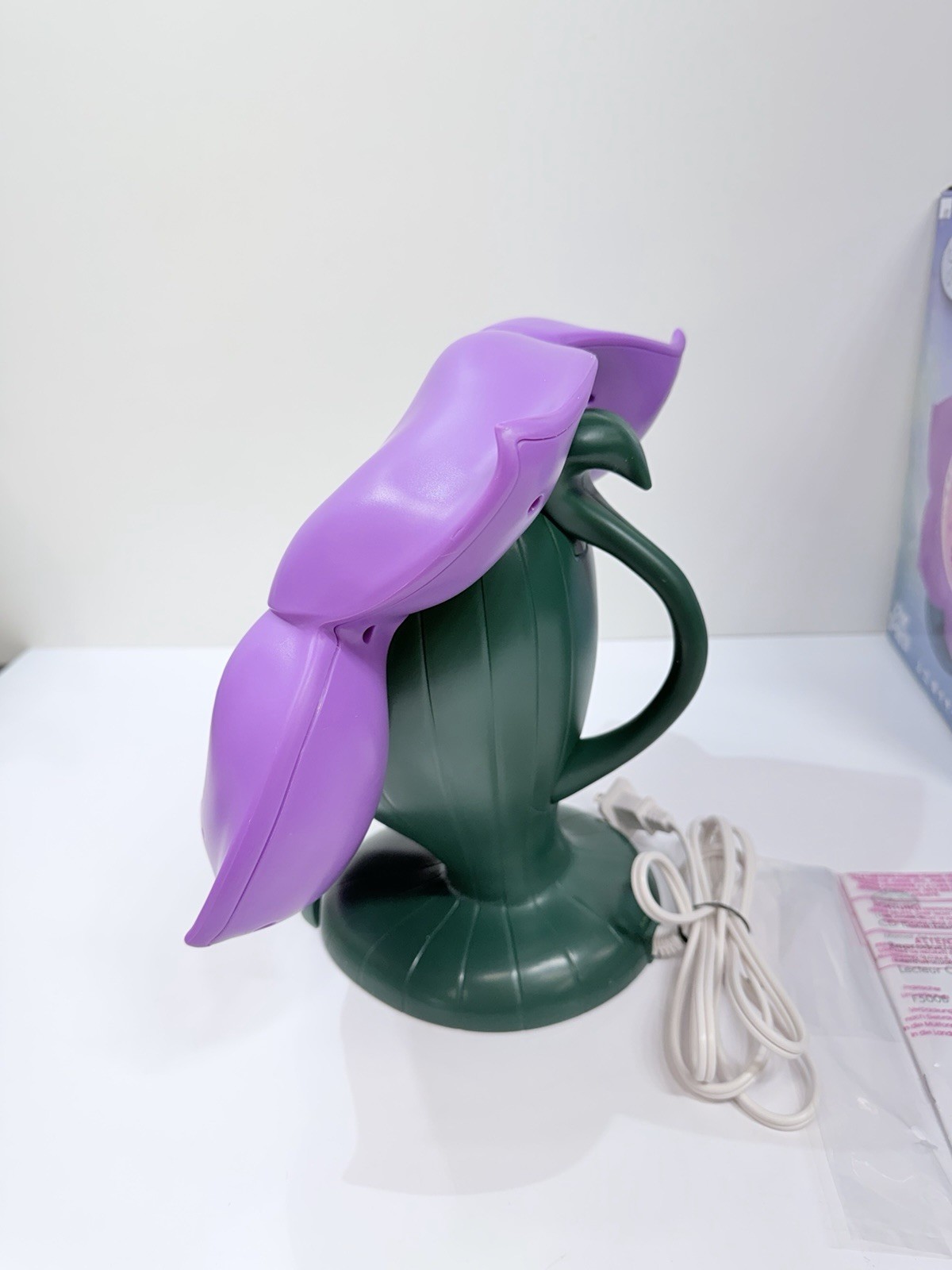 NEW OB 2009 Disney Fairies Tinker Bell & Friends Purple Flower CD Player Boombox