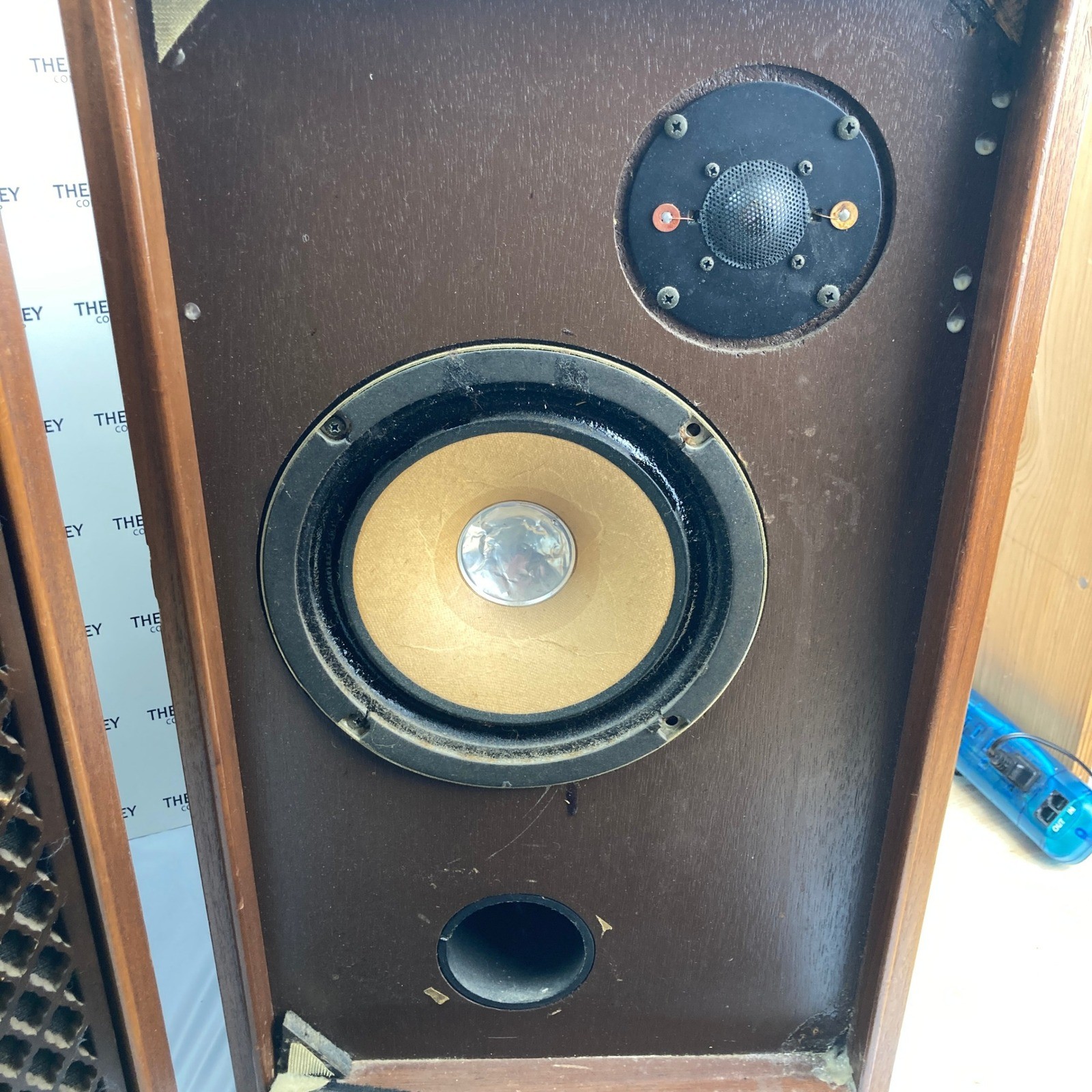 Vintage SanSui SP-70 wood Speakers Pair Bookshelf Stereo Speakers UNTESTED READ
