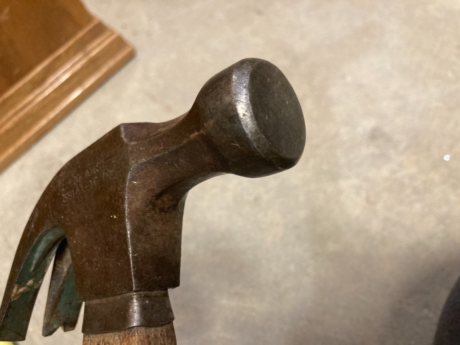 Vintage Craftsman Wooden HandleClaw Hammer 38141 16 Oz V Notch