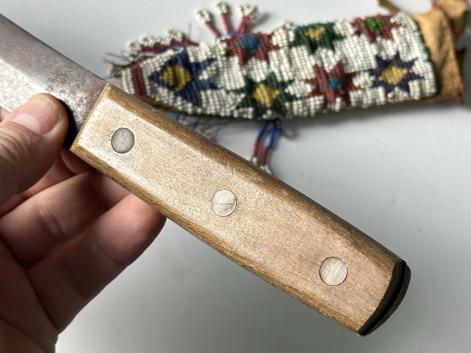 AMAZING NATIVE AMERICAN PLAINS INDIAN HISTORIC BEADED KNIFE SHEATH, HISTORICAL