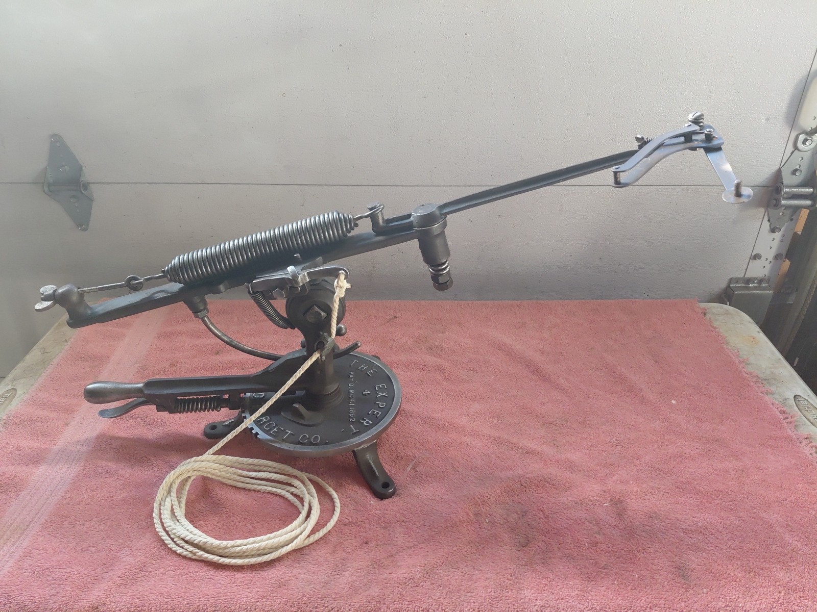 The Expert 1892 Skeet Pigeon Shooter Blue Rock Trap Cleveland Target Co #4 2