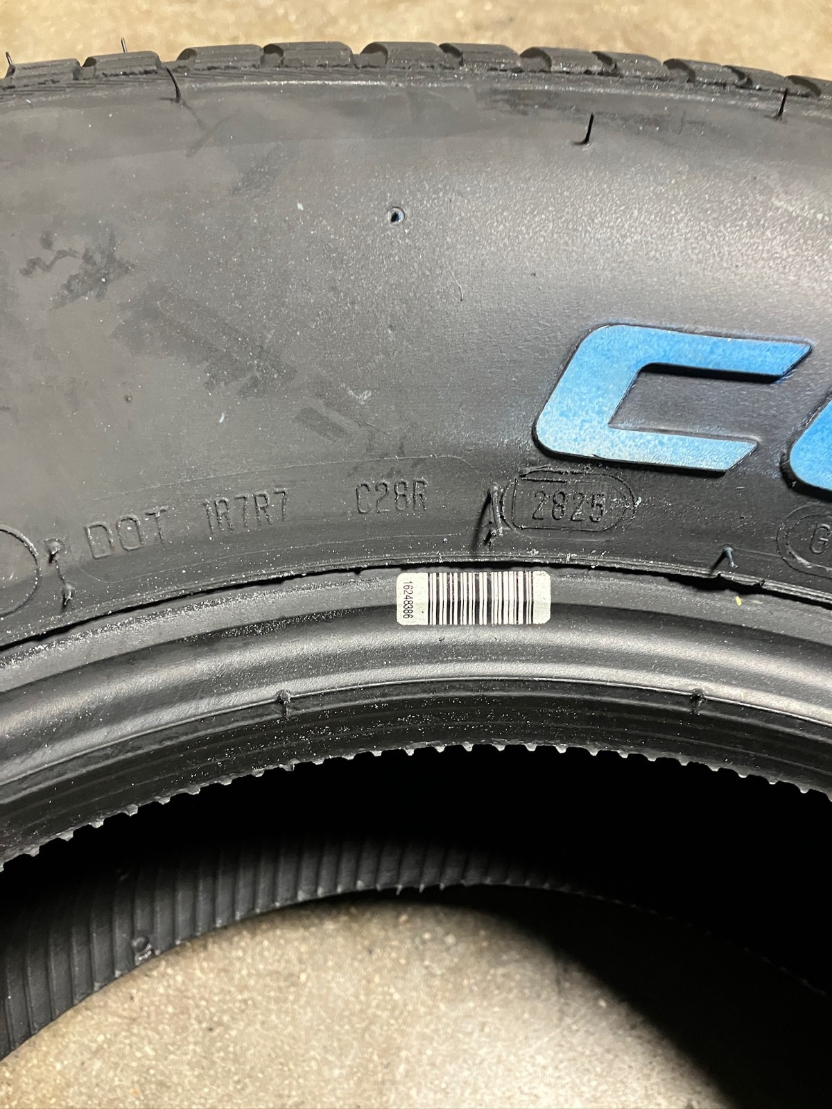 2 New 275 60 15 Cooper Cobra Radial G/T Raised White Letter All Season Tires