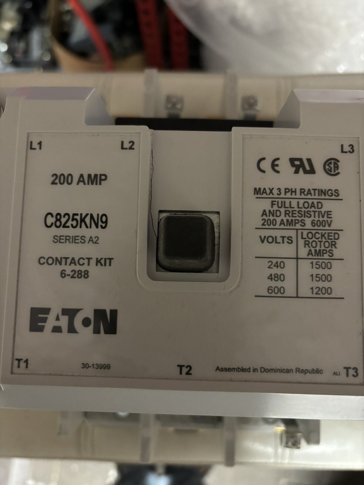 C825KN9A CUTLER HAMMER CONTACTOR 200 AMP 600V 3 PHASE 110-120V COIL NEW