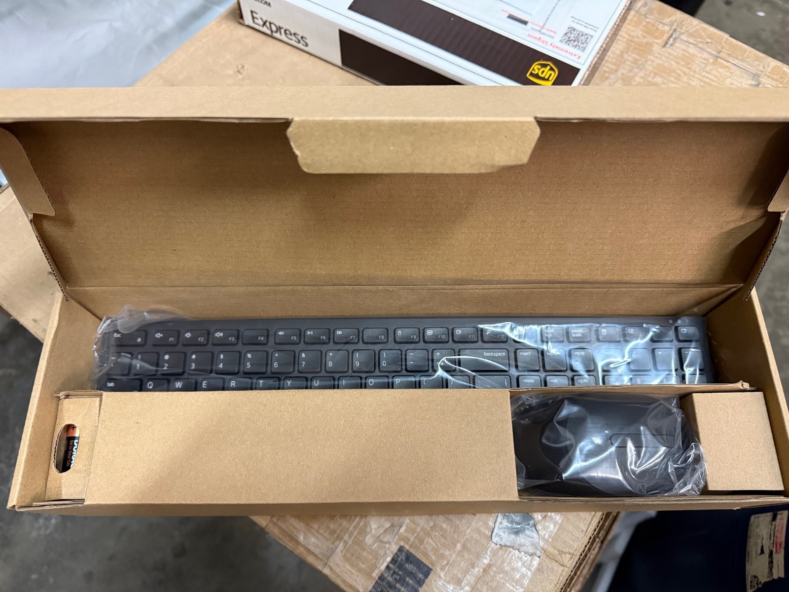 NEW Dell Pro KM5221W Wireless Keyboard & Mouse BLACK