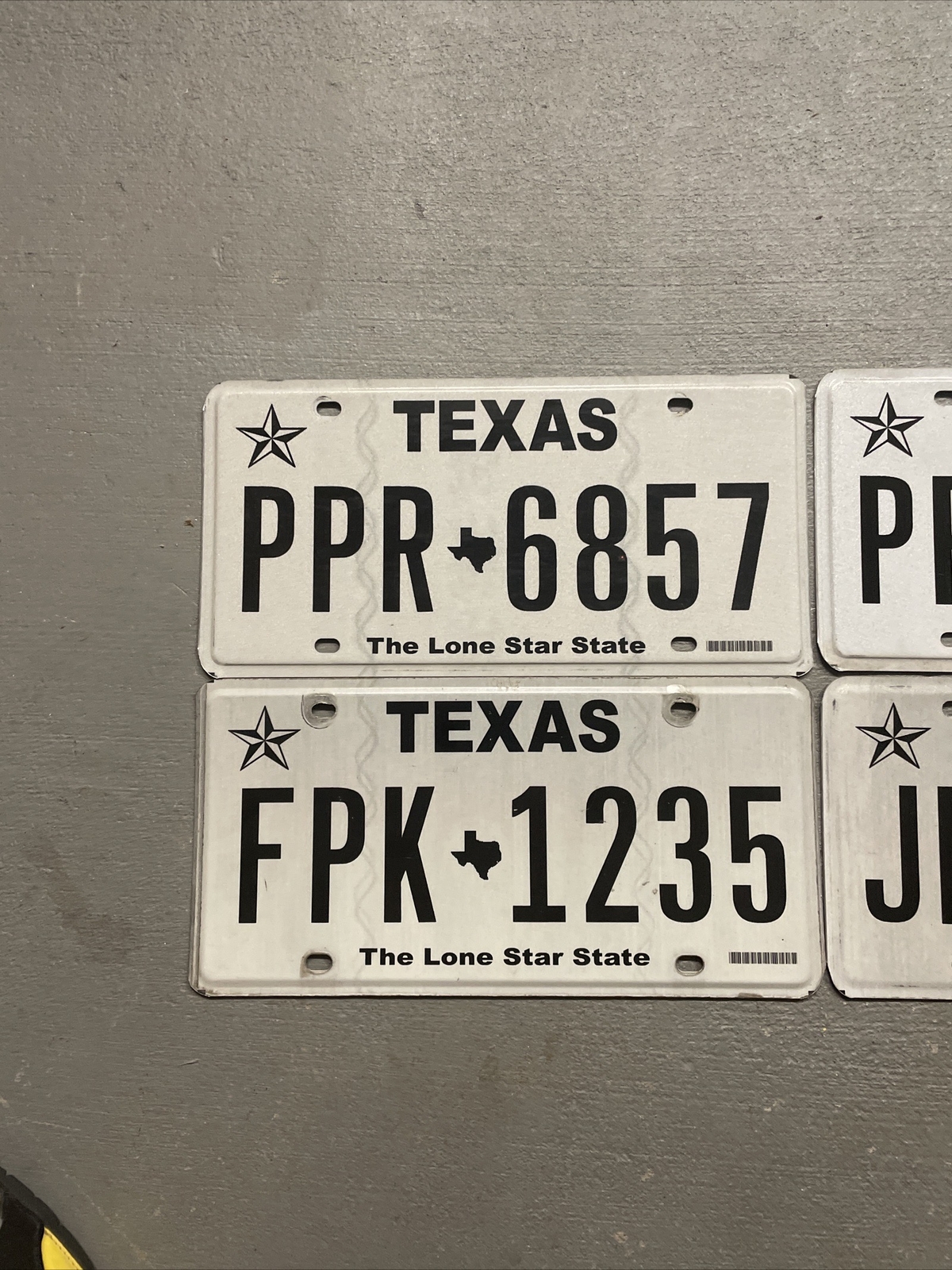 EXPIRED TEXAS LICENSE PLATE THE LONE STAR STATE RANDOM LETTERS- NUMBERS NICE!!