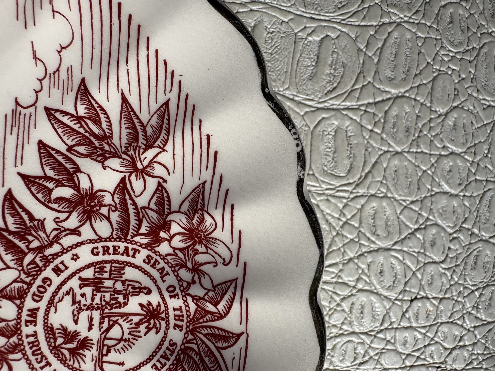 VTG Florida Souvenir Plate Sunshine State Transfer Ware Scallop Edge Kitsch Wall