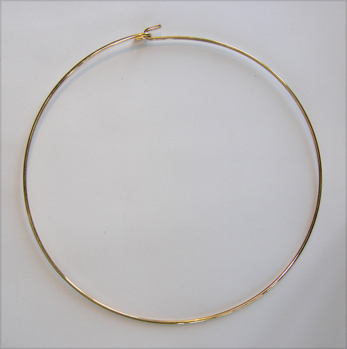 AWESOME  METAL CHOKER NECK WIRE ROUND CIRCULAR 16 gauge wire GOLD TONE