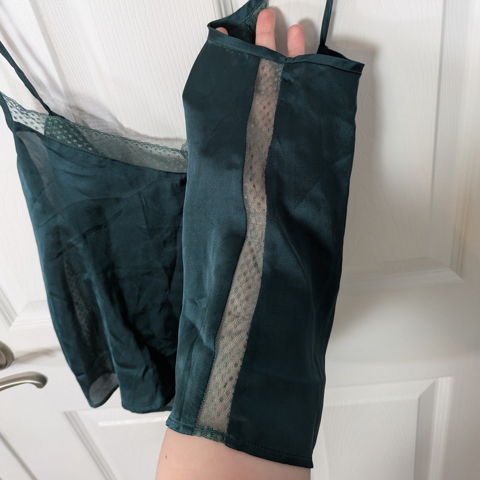 NWT Aerie Cami Top Lace Trim Satin Sleeveless Tank Top Green Size Small