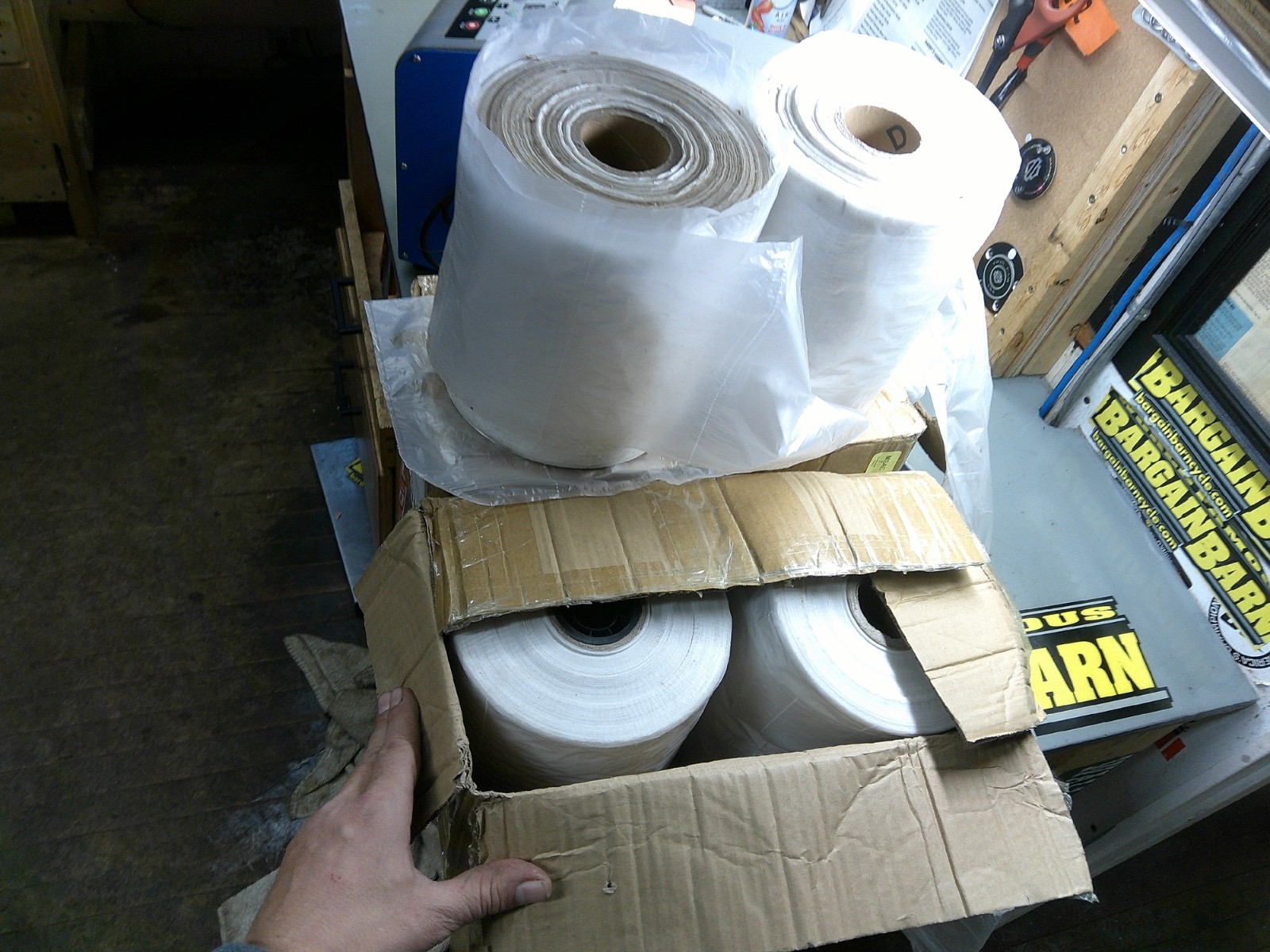 TRIPOD Air Cushion Pillow Machine 6 ROLLS warehouse packaging shipping supplies