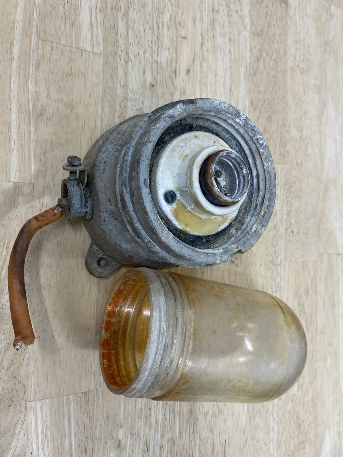 APPLETON EXPLOSION PROOF Glass industrial Light fixture Antique