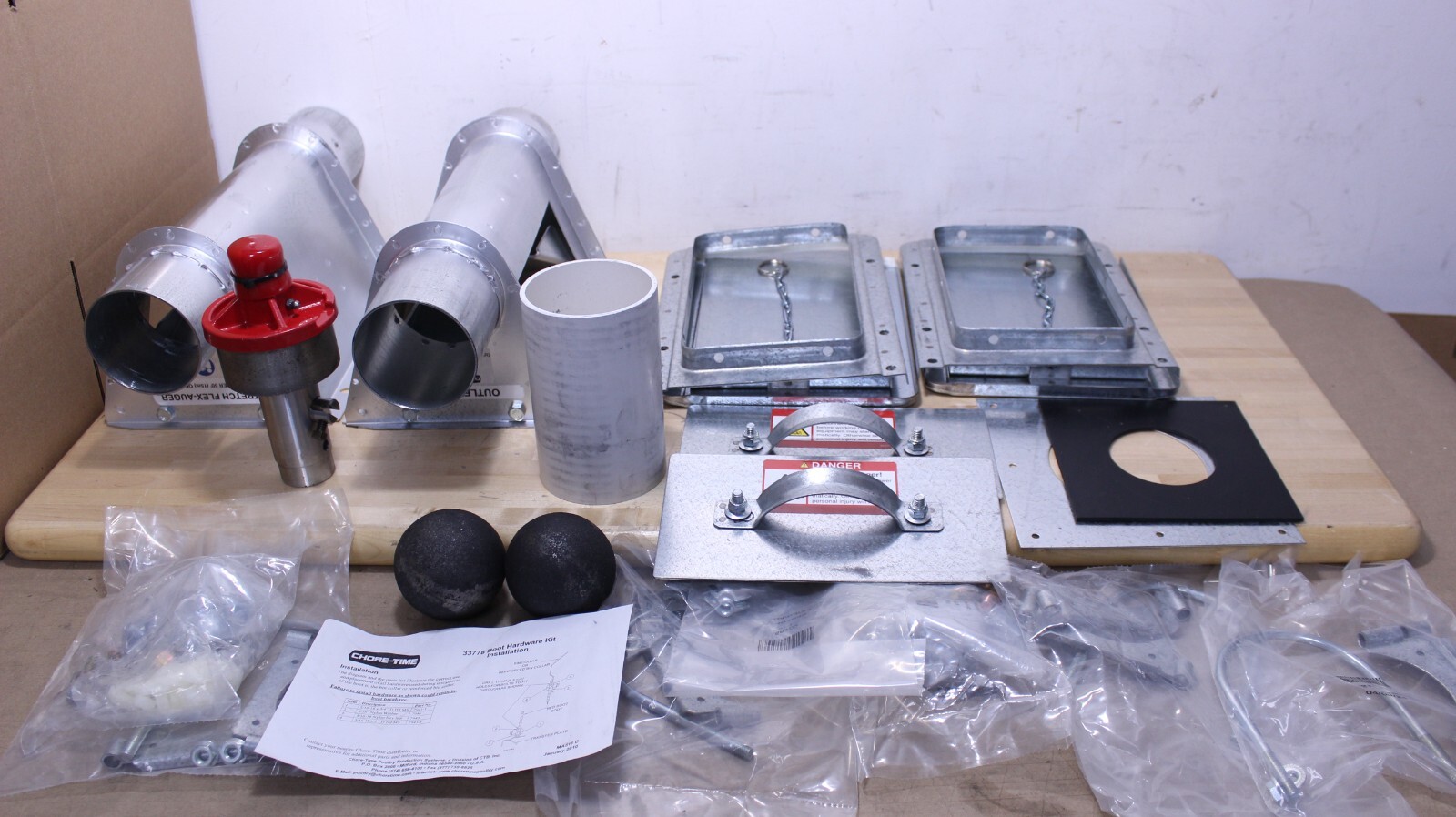 Chore-Time  Flex Auger  MDL 90 Straight Through Tandem Lower Boot 36434