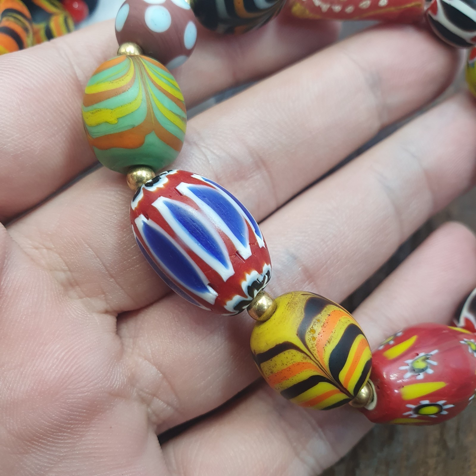 Vintage African venetian Style Chevron Feather Glass beads Braclet