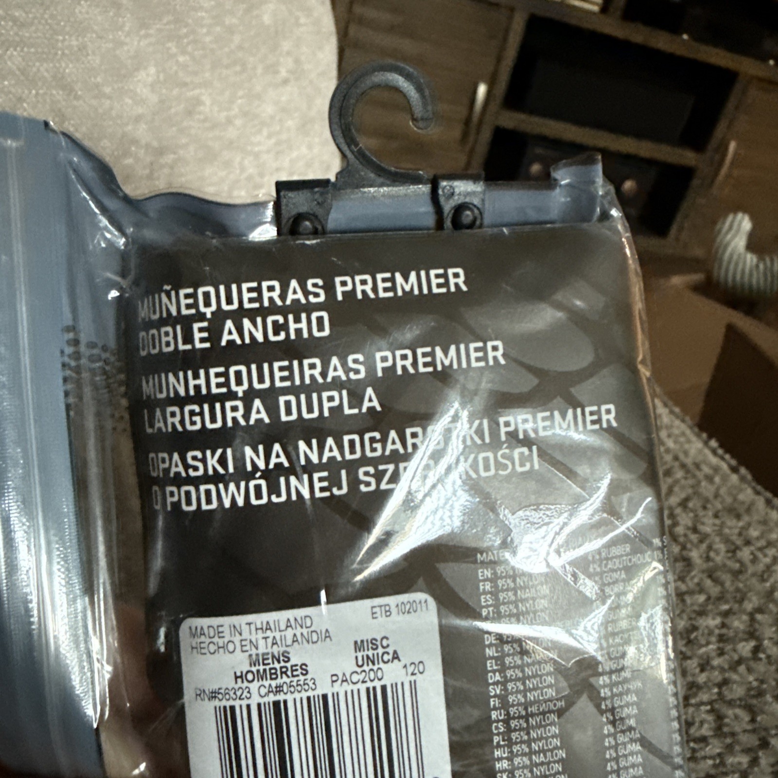 NIKE WHITE PREMIER MEN’S WRISTBANDS DOUBLE-WIDE NWT high absorbency