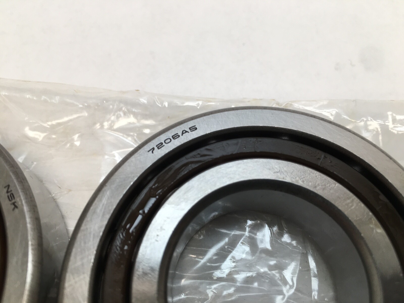 NSK 7206A5TYDUM Angular Bearing 30x62x16 mm 7206A-5TY-DUM Japan 2 pcs