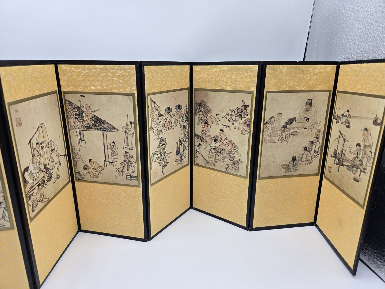 Tabletop Korean Folk Art Foldable Screen Divider Painter Kim Hong-Do